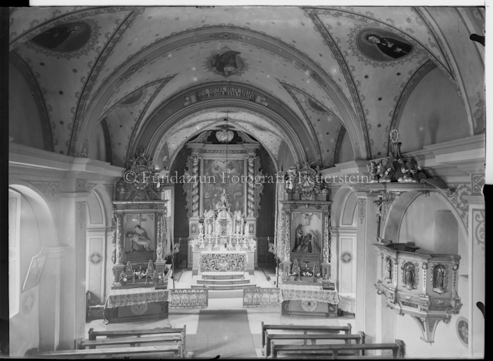 Aufnahme von der Ogel Richtung Altar