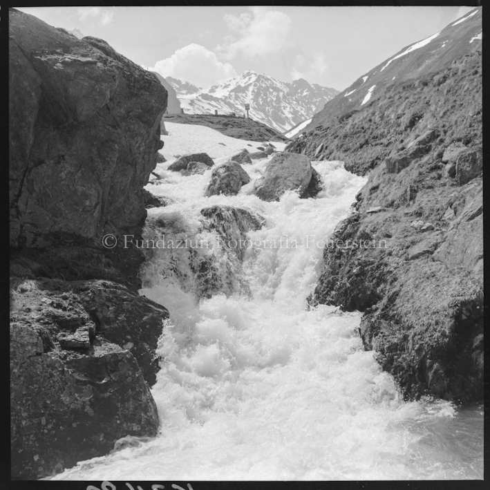 Wasserfall am Flüelapass