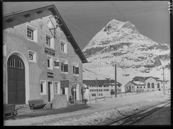 Bernina Häuser, Winter