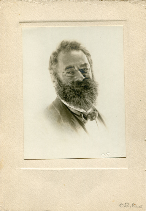 Einzelporträt aus der Porträtserie des Schweizer Photographen Vereins 1894-1940