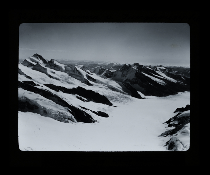 32365. Panorama v. Jungfraugipfel