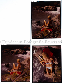 Aus der Serie: Sommersport, Jagd/Fischen, Badenixen