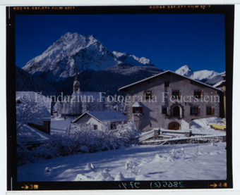 Aus der Serie: Scuol Winter, Sent Sur-En Uina, Haus Rizz