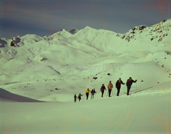 Skitourengänger in Schneelandschaft