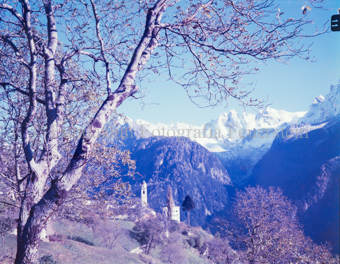 Soglio Bergell, mit Bondascagruppe, Herbst