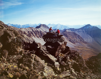 Rothorn Ausblick gegen Lenzerhorn und Berninagruppe