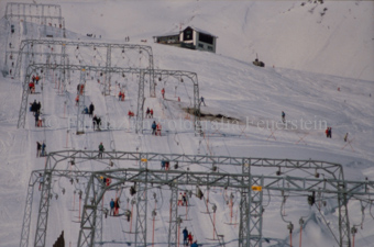 Schlepplift Schlivera mit Skifahrern
