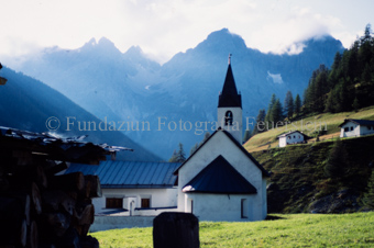 Kirche in S-charl