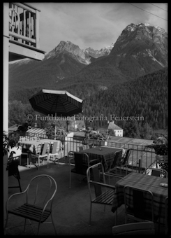 Terrasse Cafe Rauch in Scuol