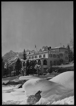 Hotel Bellavista im Winter, Vorderansicht
