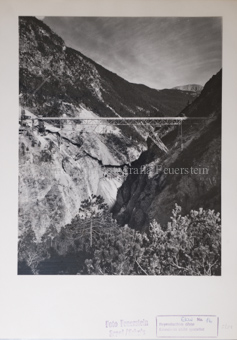 Berglandschaft, Brücke, Metallkonstruktion, Kran