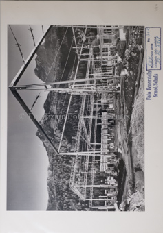 Elektrizitätswerk, Baustelle, Berglandschaft, Bäume