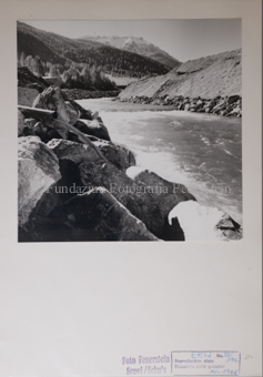 Berglandschaft, Bäume, Fluss