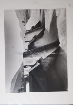 Elektrizitätswerk, Fluss, Berglandschaft