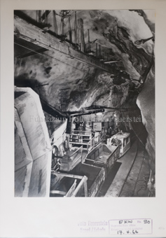 Druckstollen, Gleise, Lore, Bergarbeiter