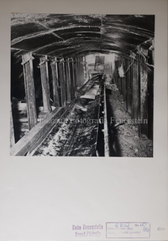 Druckstollen, Gleise, Wasser, Stahlgerüst, Fördermaschine