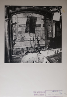 Druckstollen, Gleise, Wasser, Stahlgerüst, Holzgerüst, Gruppe Bergarbeiter