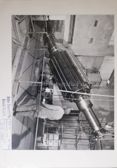 Elektrizitätswerk, Wasserturbine, Installation, Generator, Kran, Gruppe Arbeiter
