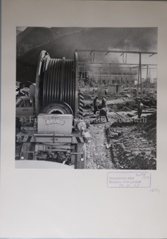 Elektrizitätswerk, Umspannwerk, Installation, Gruppe Bauarbeiter, Stromleitung