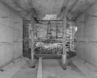 Via da S-charl, Brückentunnel, Betonstahlgitter, Holzpfeiler