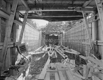 Via da S-charl, Brückentunnel, Betonstahlgitter, Holzpfeiler