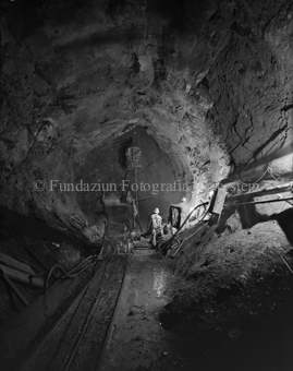 Bain Crotsch, Druckstollen, Gleise, Maschine, Lore, Bergarbeiter