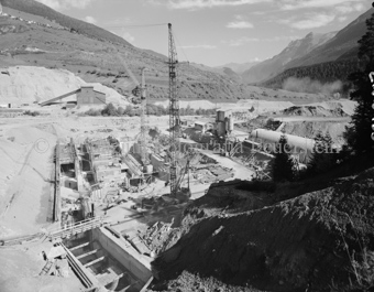 Pradella Zentrale, Baustelle, Fundament, Kran, Stahlbetongitter, Holzgerüst