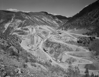 Punt dal Gall, Staumauer, Baustelle, Kran, Brücke, Berglandschaft