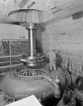 Pradella, Zentrale, Elektrizitätswerk, Wasserturbine, Installation, Kran, Bauarbeiter