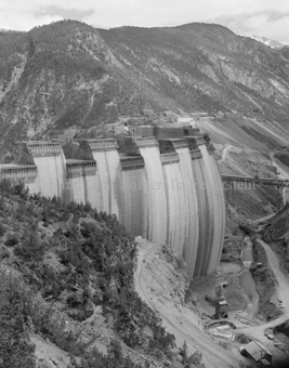 Punt dal Gall, Staumauer, Baustelle, Kran, Brücke, Berglandschaft