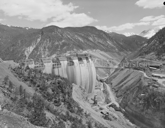 Punt dal Gall, Staumauer, Baustelle, Kran, Berglandschaft