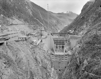 Ova Spin, Staumauer, Baustelle, Kran, Brücke, Holzgerüste