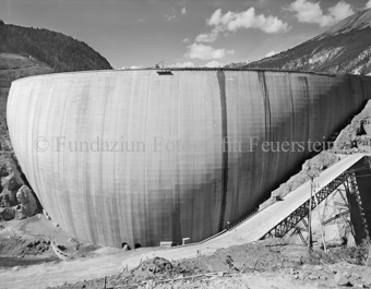 Punt dal Gall, Staumauer, Baustelle, Bagger, Brücke