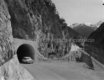 Via da S-charl, Berglandschaft, Tunnel, Auto
