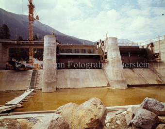 Via da S-charl, Baustelle, Kran, Rohbau, Schleuse