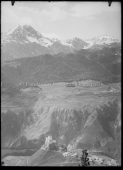 Tarasp mit Schloss