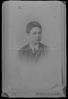 Bild eines Porträts eines Jungen, Reprofoto einer Carte de visite von Alexander Flury