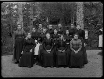 Gruppenporträt von Frauen