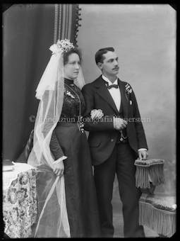 Diverse Porträts und Gruppenbilder