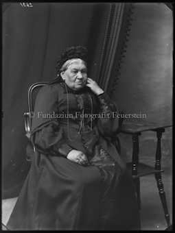 Diverse Porträts und Gruppenbilder