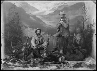 Diverse Porträts und Gruppenbilder