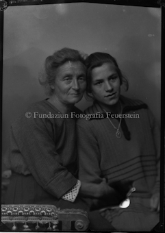 Porträt von zwei Frauen
