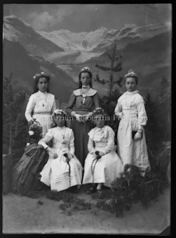 Gruppenporträt von Frauen