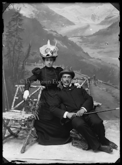 Diverse Porträts und Gruppenbilder