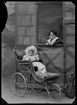 Porträt von zwei Kinder