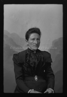 Diverse Porträts und Gruppenbilder