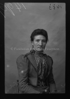 Diverse Porträts und Gruppenbilder