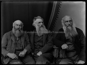 Aufnahme von 3 älteren Männern