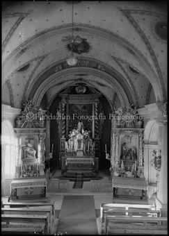 Innenaufnahme Kirche Tarasp