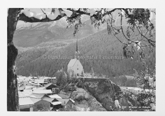 Kirche in Scuol